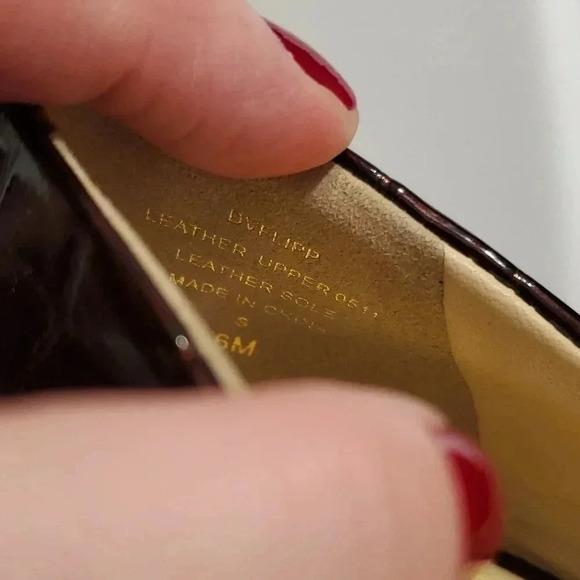 Joan & David DV Flipp brown crocodile platform heels - Picture 9 of 9